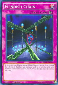 Fiendish Chain - Structure Deck: Machine Reactor (SR03) #SR03-EN036 - Common / Short Print YuGiOh Trading Card