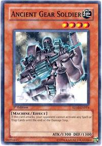 Ancient Gear Soldier - Structure Deck: Machine Re-Volt YuGiOh trading card