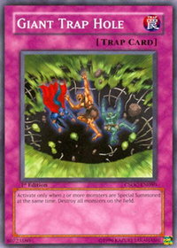 Giant Trap Hole - Crossroads of Chaos (CSOC) #CSOC-EN080 - Common / Short Print YuGiOh Trading Card