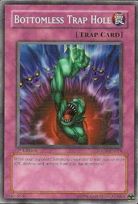 Bottomless Trap Hole - Structure Deck: Zombie World (SDZW) #SDZW-EN034 - Common / Short Print YuGiOh Trading Card