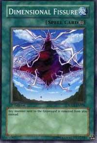 Dimensional Fissure trading card from Structure Deck: The Dark Emperor Dimensional Fissure - Structure Deck: The Dark Emperor YuGiOh trading card