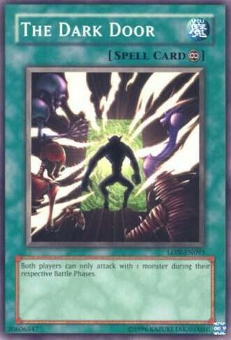 The Dark Door - Labyrinth of Nightmare (Worldwide English) YuGiOh trading card